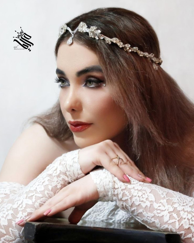 تاج پیشانی لنا