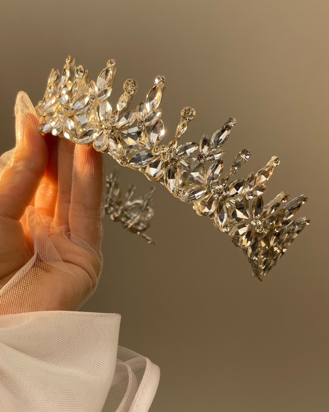 تاج ماهچهره