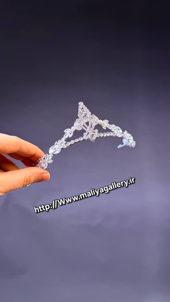 تاج آناهید